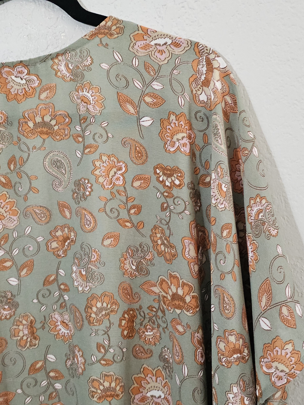 Derek Heart Light Sage & Peach Floral Kimono Womens Medium Open Front Flowy - Picture 8 of 9